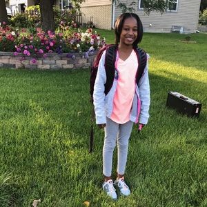 Meet your Posher, Maya